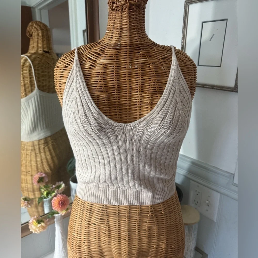 Women’s V Neck Sleeveless Ribbed Knit Crop Cami Tank Bodycon Cream O/S - Picture 2 of 9